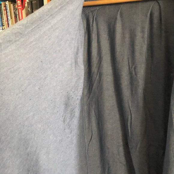 Lululemon Universal Wrap - Picture 9 of 16